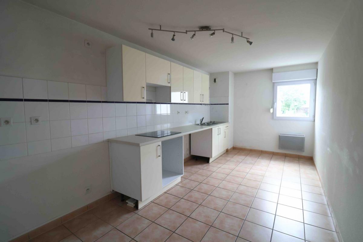 Vannes centre Garenne appartement T4 balcon + parking couver