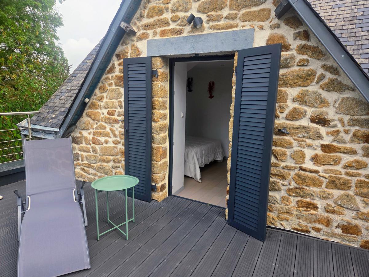Plage de Locmiquel maison rénovée et ses deux terrasses 