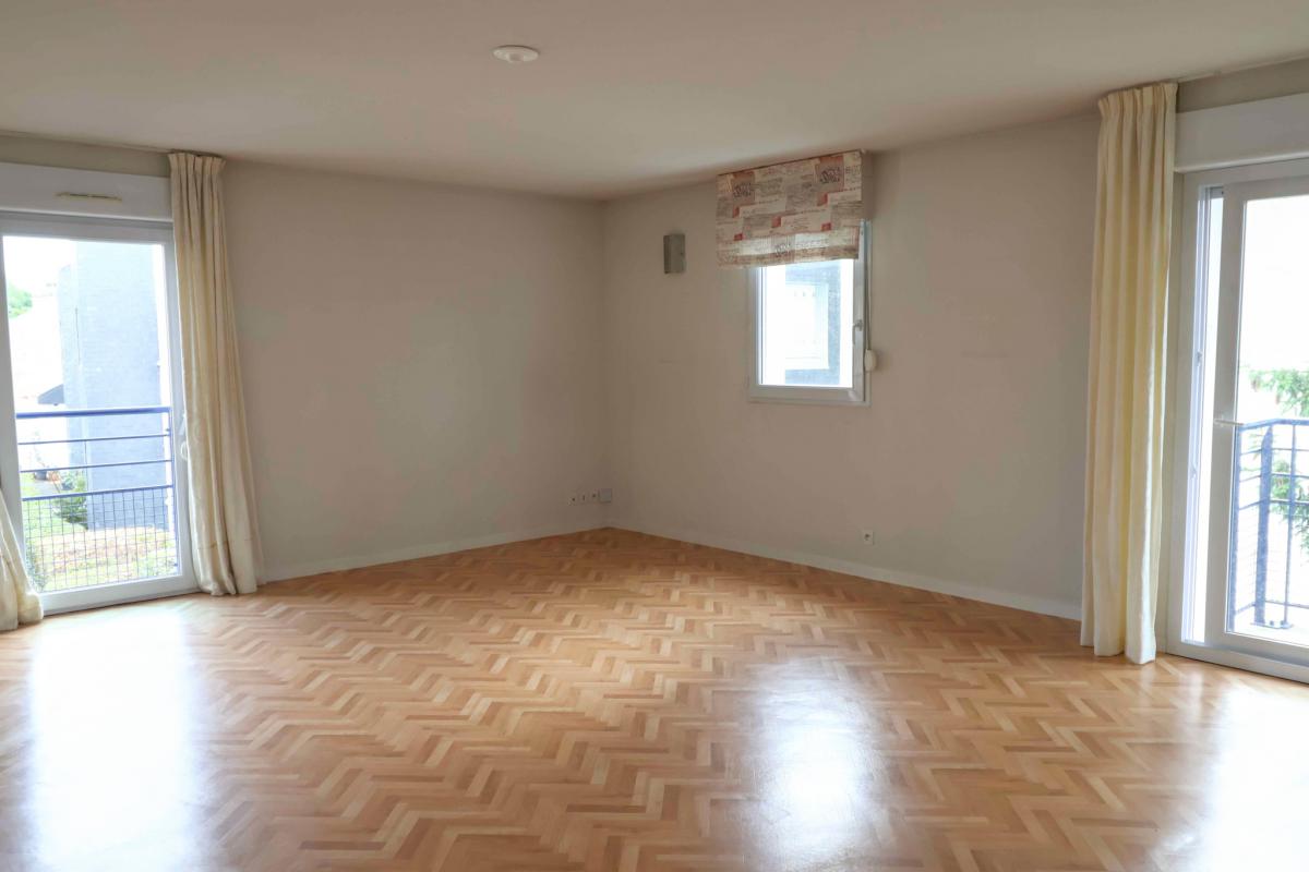 Centre appartement T4 balcon + parking couvert sécurisé