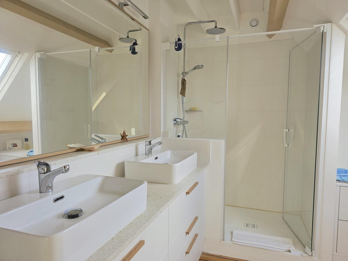 Maison Vannes Sud-Ouest - Proche Écoles - 4 chambres - Pisci
