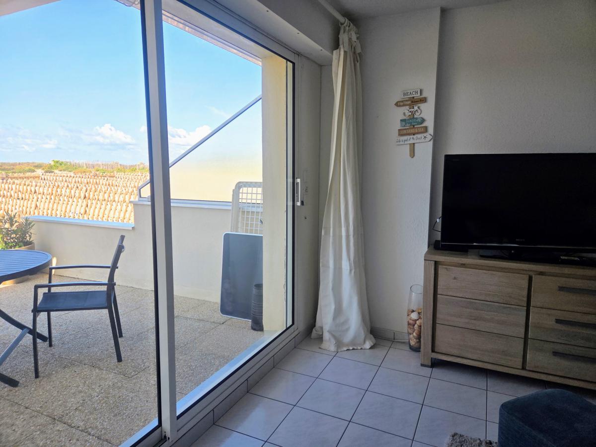 Appartement 1 ch terrasse jardinet cave garage 