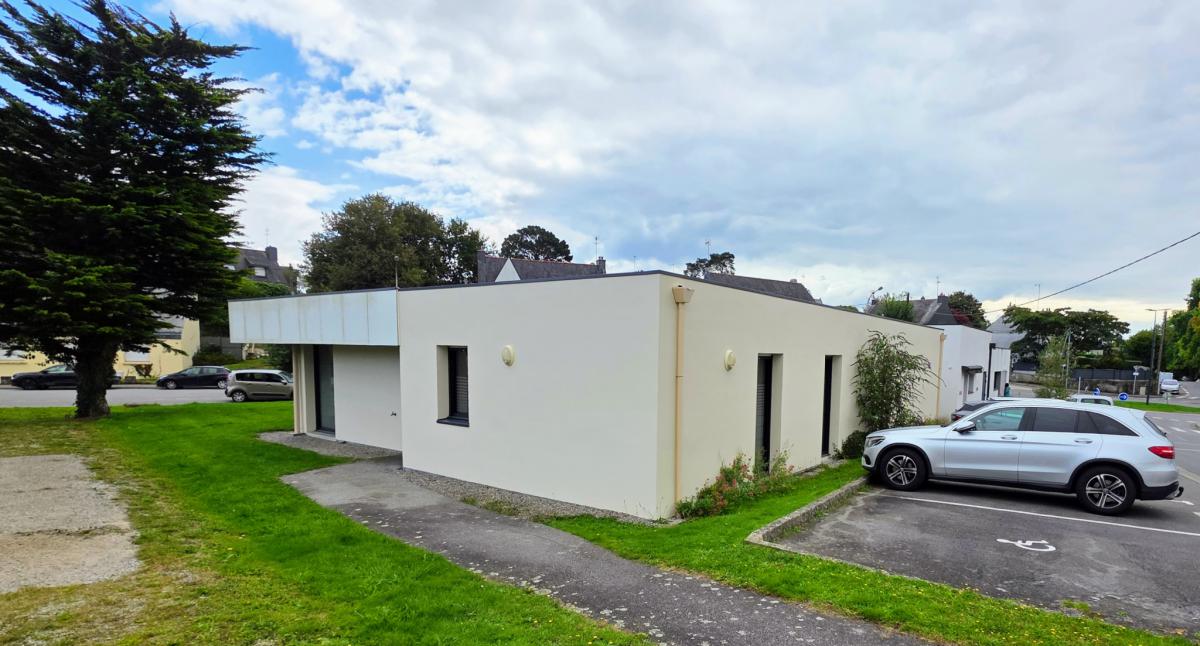 Baud centre-ville maison plain pied PMR + jardin 