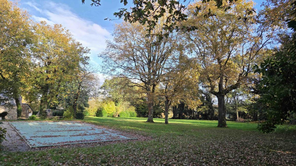Campagne maison de famille piscine et dépendance