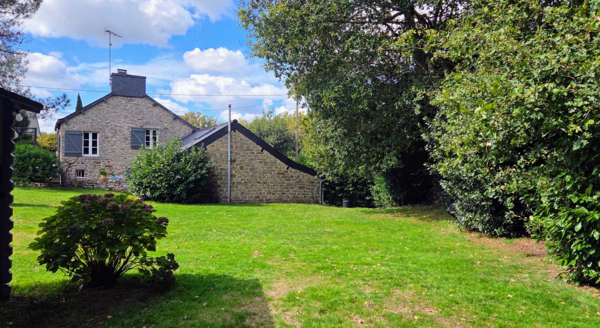 Exclusivité campagne maison en pierre 5 ch piscine 