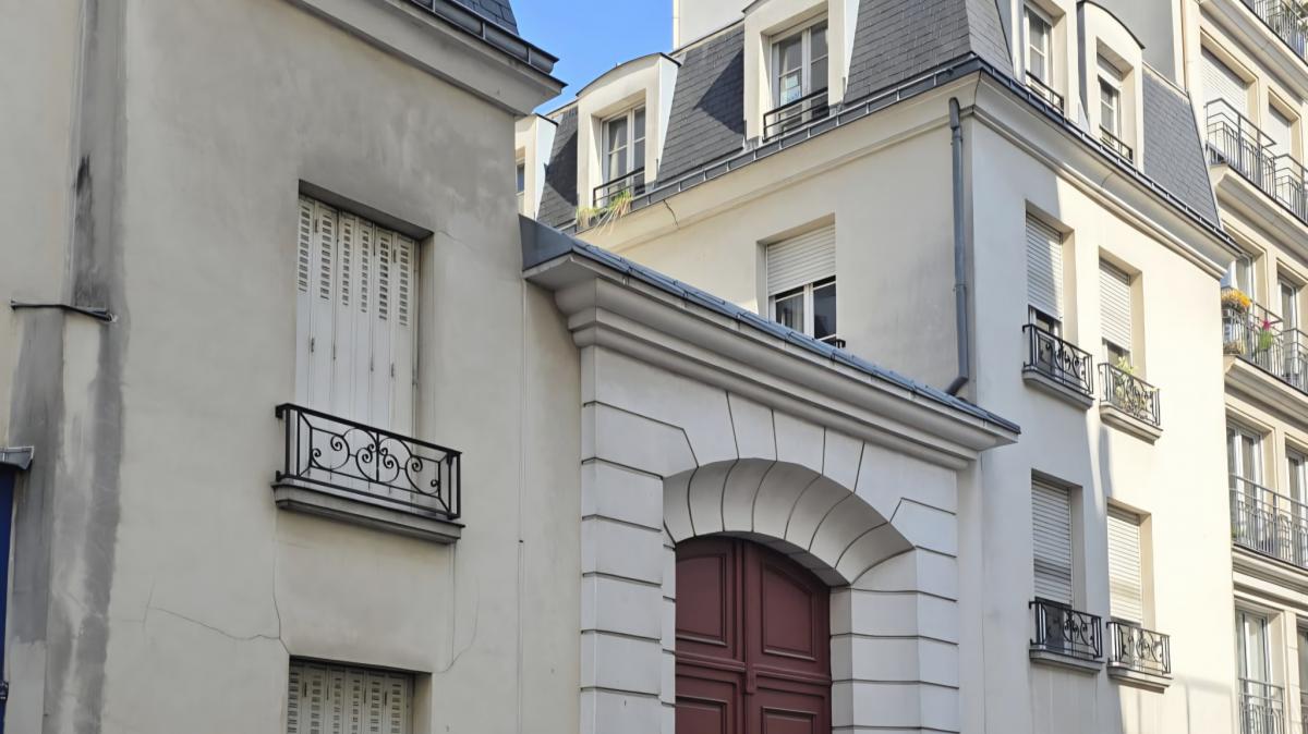 Appartement rénové duplex 2 ch parquet double exposition