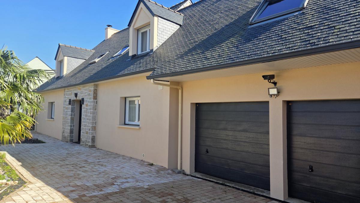 Maison contemporaine 5 ch jardin terrasse garage double