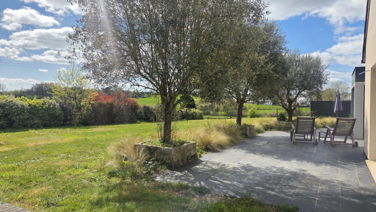 Maison contemporaine 5 ch jardin terrasse garage double