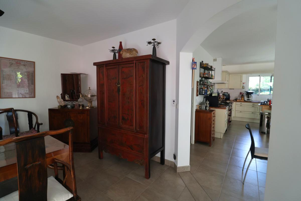 Propriété contemporaine 4 ch et parc arboré