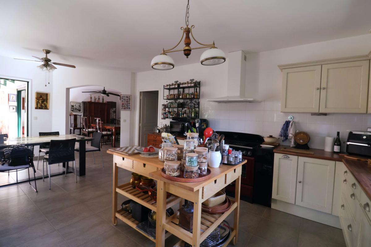 Propriété contemporaine 4 ch et parc arboré