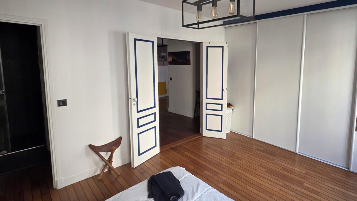 Lamarck appartement rénové lumineux 2 ch + cave