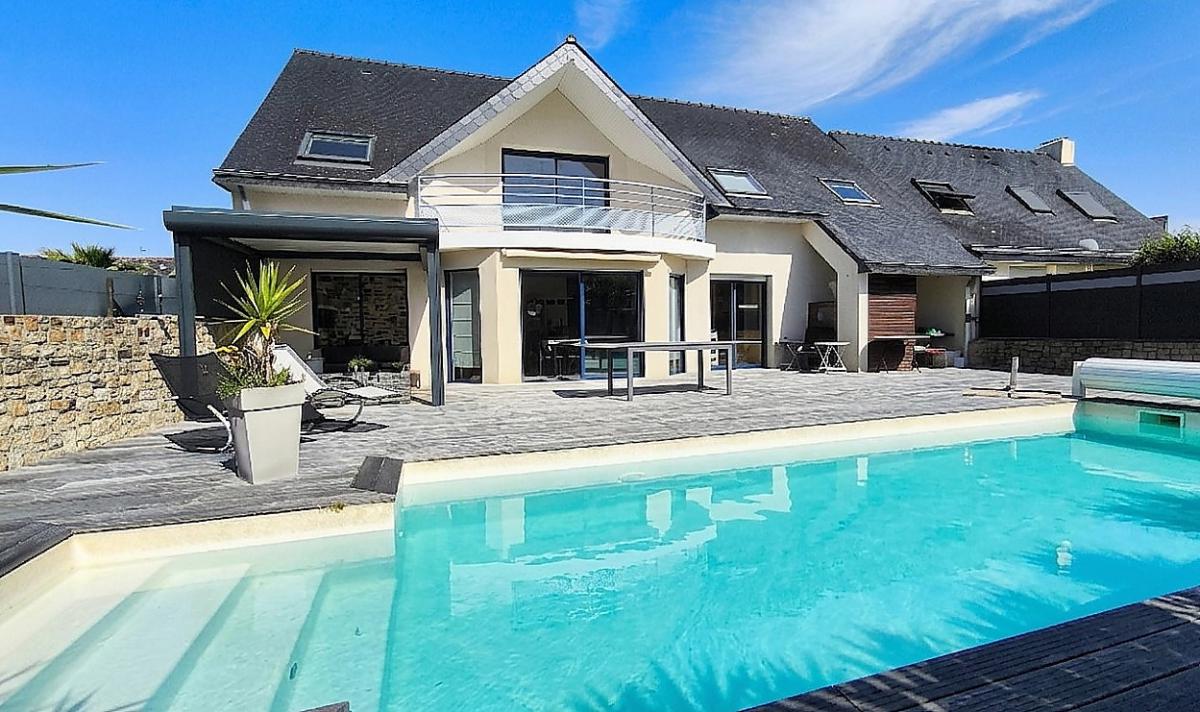 Quiberon maison contemporaine secteur prisé à 300 mètres de 