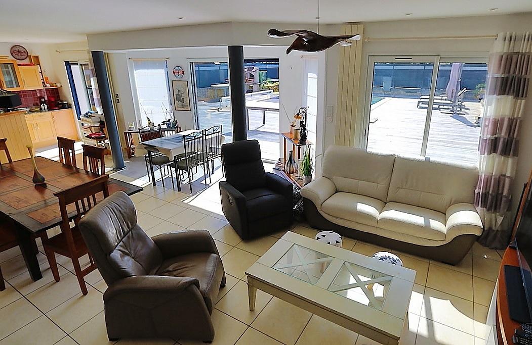 Quiberon maison contemporaine secteur prisé à 300 mètres de 