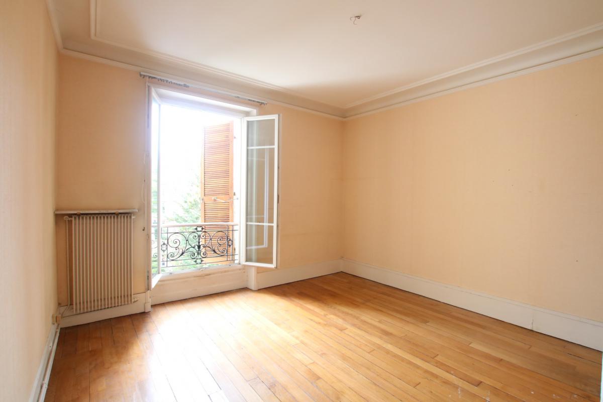 Alésia appartement Haussmannien 2 ch cave ascenseur