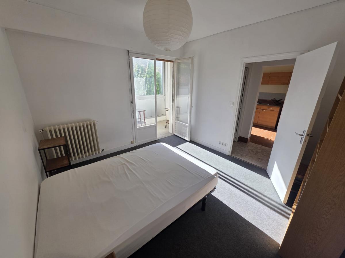 Appartement balcon-terrasse  loggia + cave