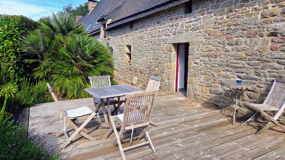 Maison ancienne rénovée jardin piscine