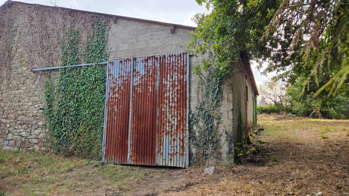 Maison ancienne 3 ch dépendance jardin