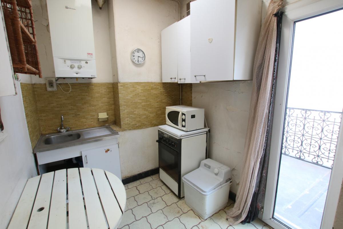 La Butte-aux-Cailles appartement-terrasse T1 bis à rénover