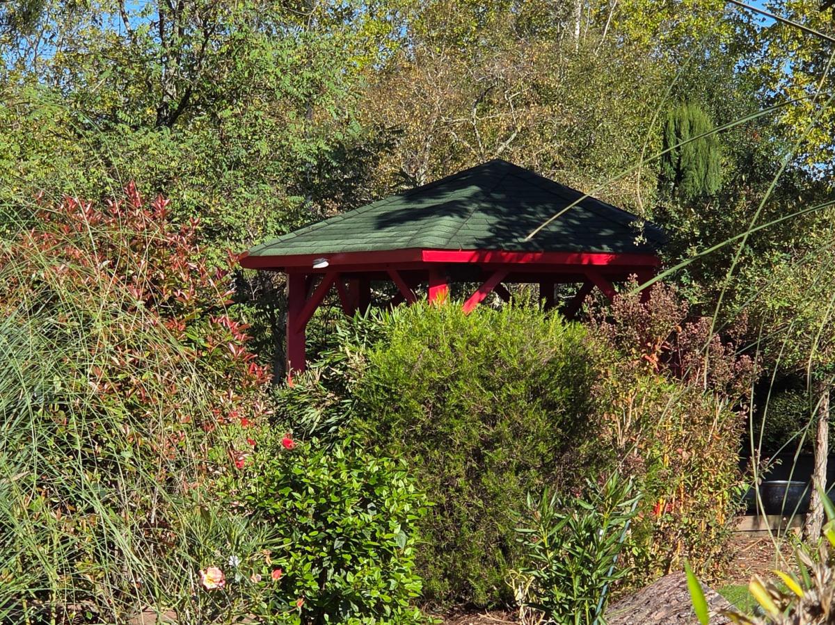 Propriété plain-pied 4 ch double garage parc arboré